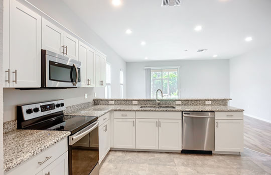 1053 Grantham Drive-39