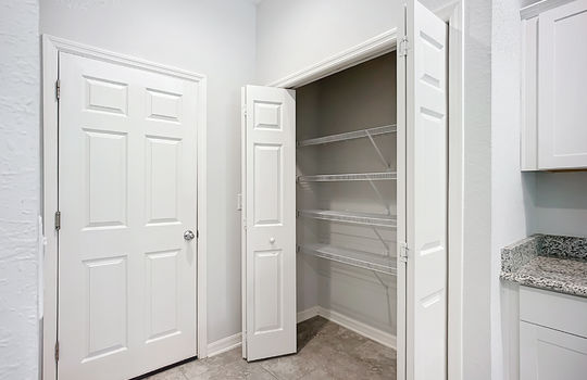 1053 Grantham Drive-40