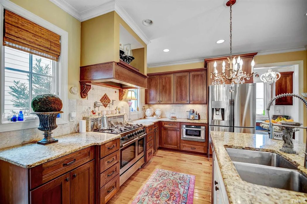 Caul-Group-581-Granite-Falls-Boulevard-10