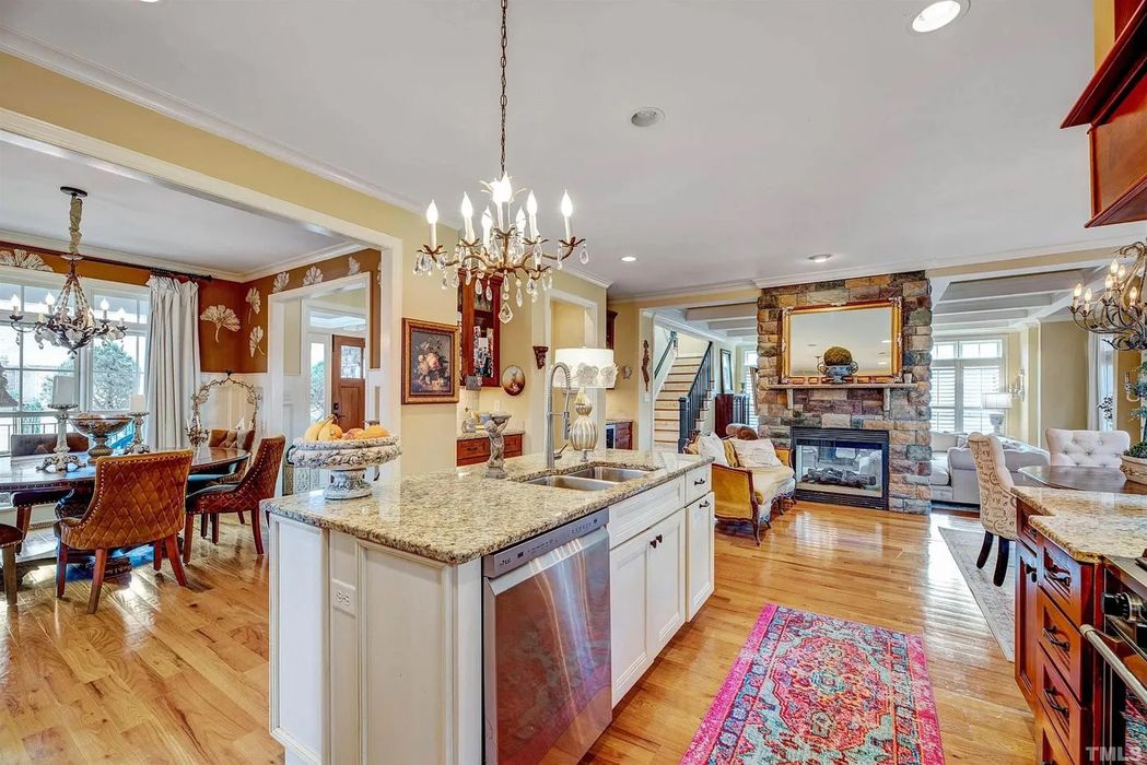 Caul-Group-581-Granite-Falls-Boulevard-14