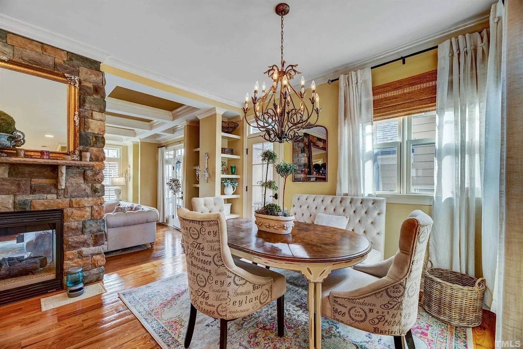 Caul-Group-581-Granite-Falls-Boulevard-16