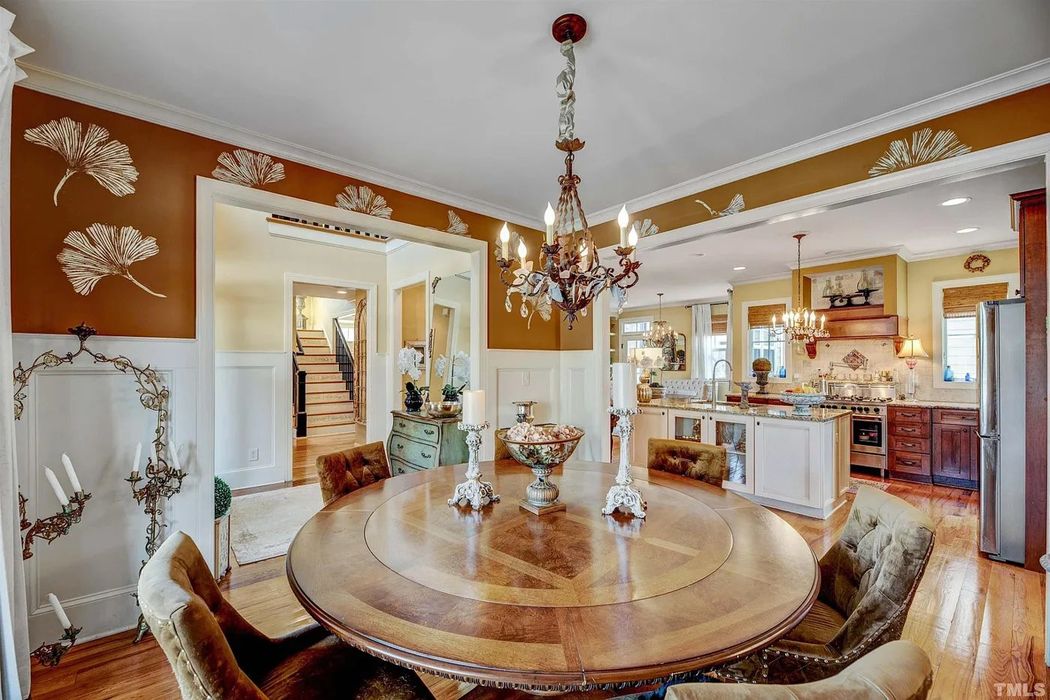 Caul-Group-581-Granite-Falls-Boulevard-19