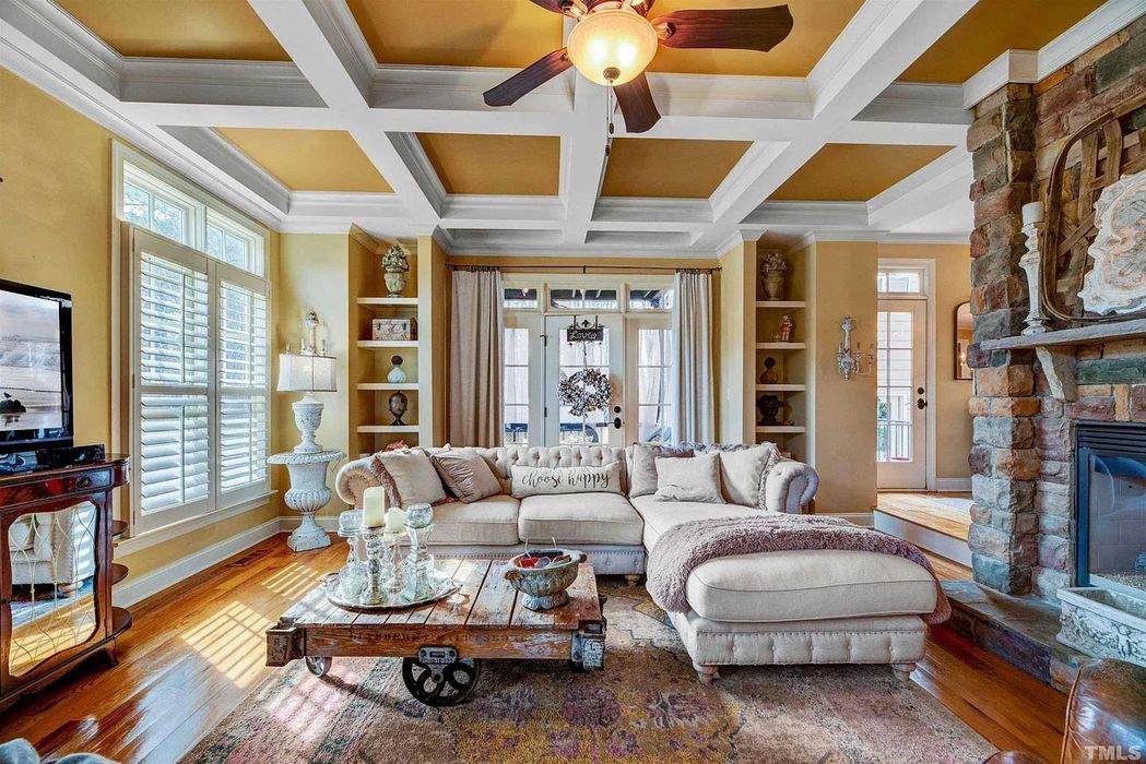 Caul-Group-581-Granite-Falls-Boulevard-20