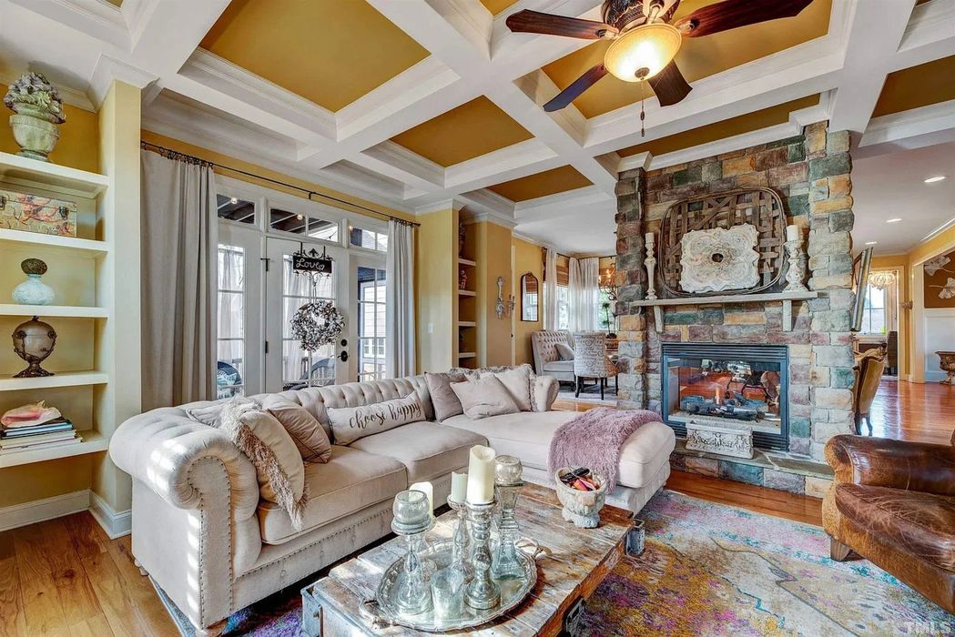 Caul-Group-581-Granite-Falls-Boulevard-21