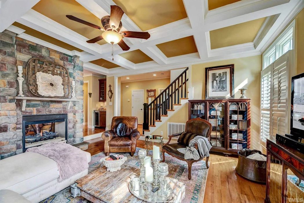 Caul-Group-581-Granite-Falls-Boulevard-22