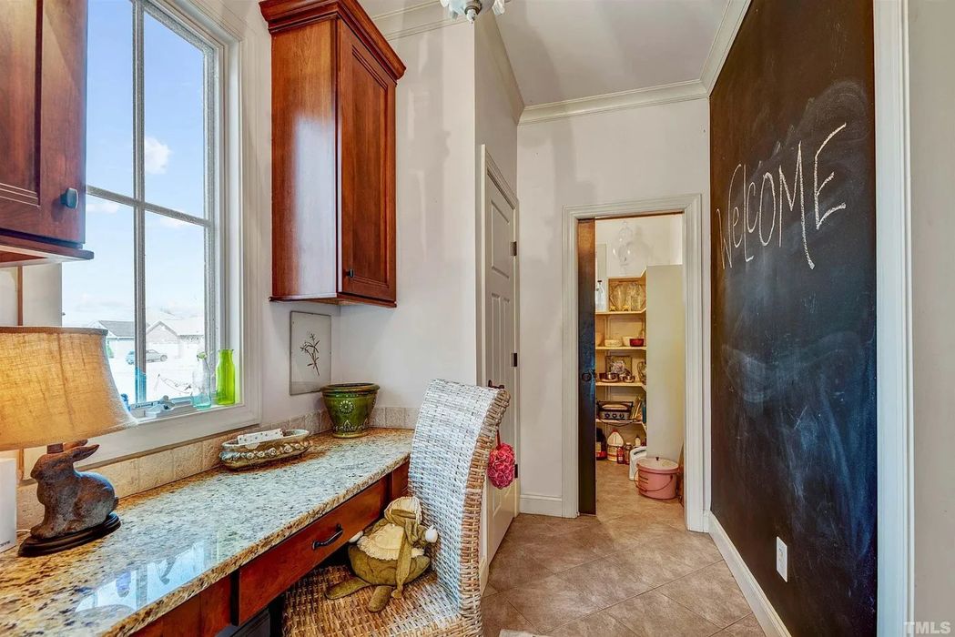 Caul-Group-581-Granite-Falls-Boulevard-27