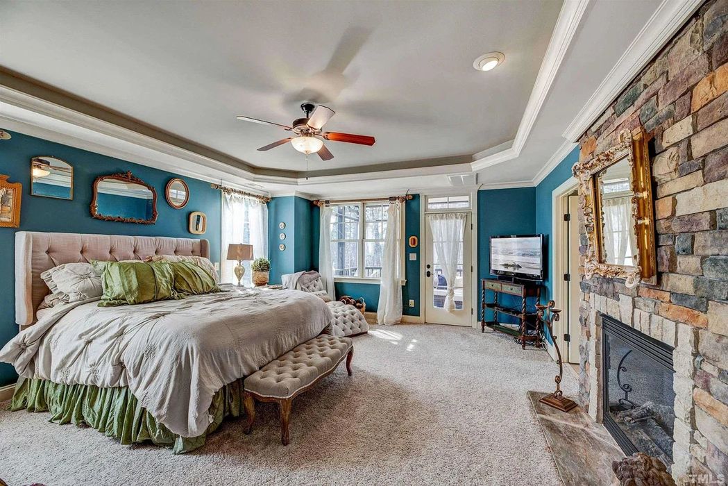 Caul-Group-581-Granite-Falls-Boulevard-28