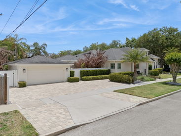 4-web-or-mls-1351_W_Yale_St__Orlando__FL_32804_DJI_20260425132352_0646_D