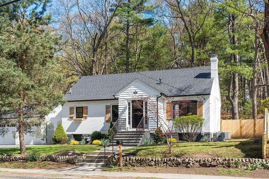 1625 Trapelo Rd Img 2