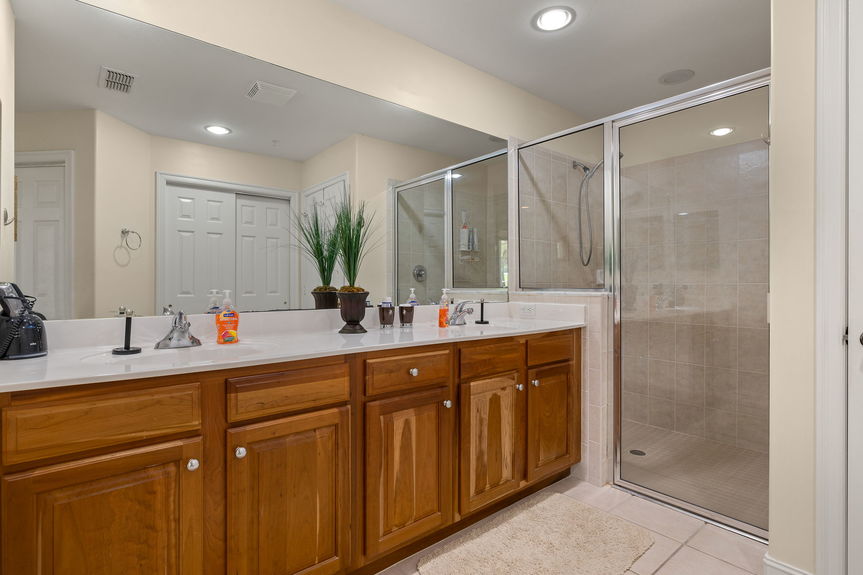 17-Primary Bathroom 2 (2)