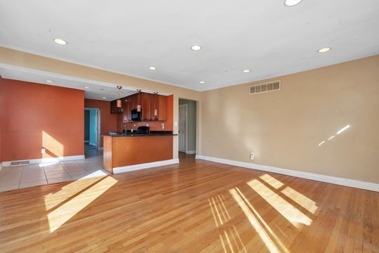 HD_1711983950718_7_web_or_mls_DSC05698