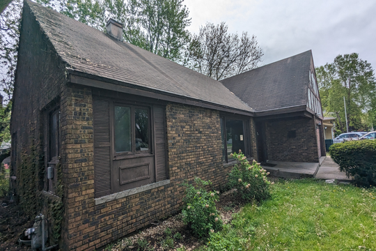 PXL_20240503_164205904