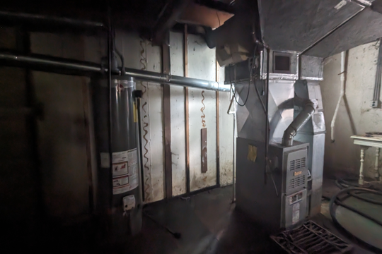 PXL_20240618_170409253.NIGHT