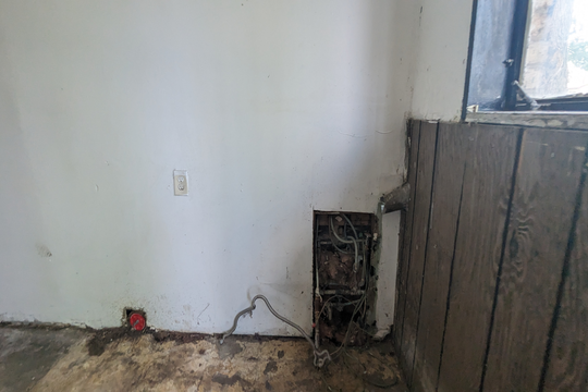 PXL_20240621_170322679