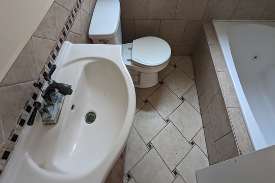 PXL_20240625_180045862