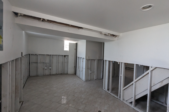 PXL_20240625_180338433