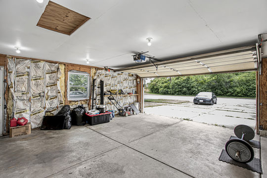HD_1720721356720_012_hdr_garage2