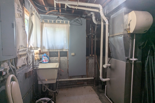 PXL_20240725_181243897