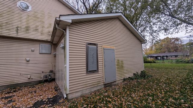 PXL_20241031_144413473