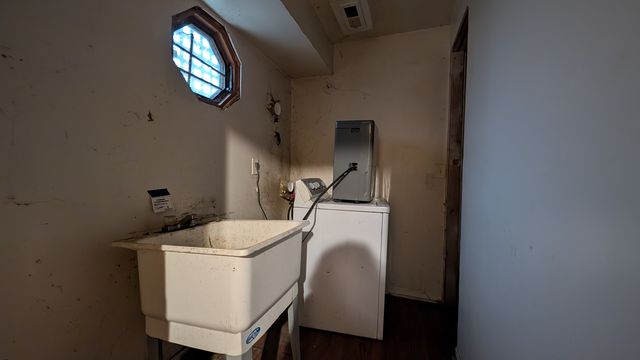 PXL_20241031_145907217