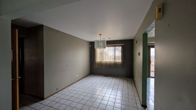 PXL_20241122_201948578