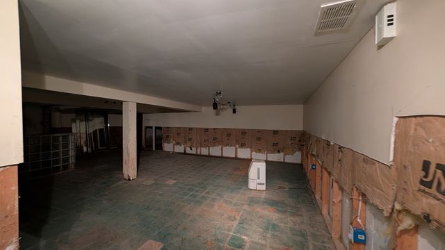 PXL_20241122_202252367
