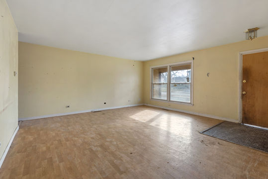 HD_1733271486731_4_17805DogwoodLn_HazelCrest_IL_Small