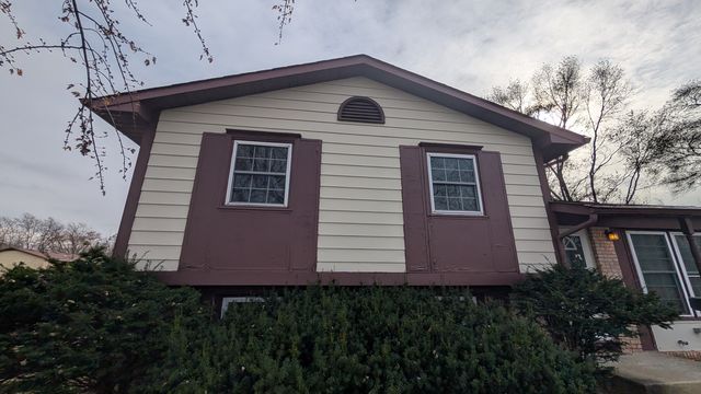 PXL_20241202_180009203