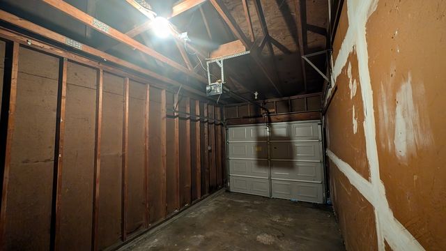 PXL_20241202_180416661