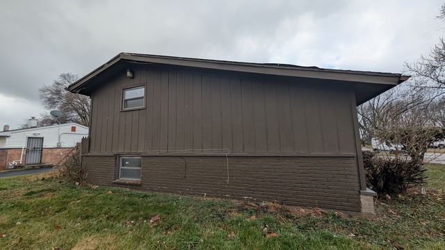 PXL_20241216_190541924