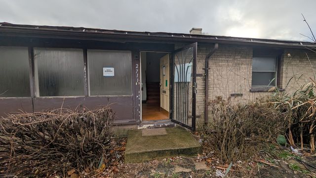 PXL_20241216_190552160