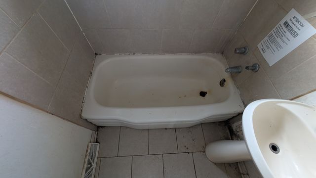 PXL_20241216_190818516