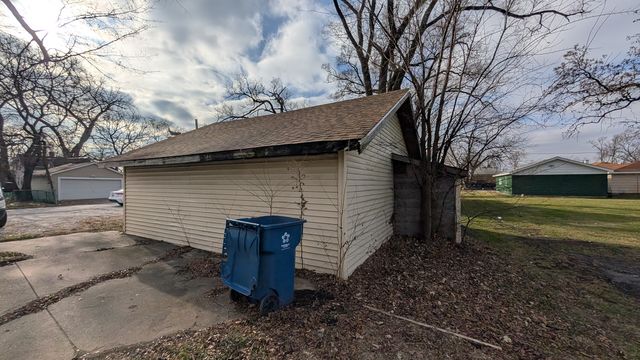 PXL_20241218_183834376