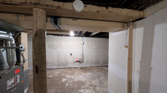 PXL_20241218_184331001