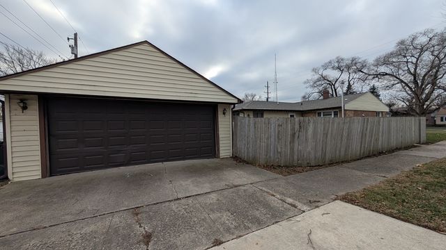 PXL_20241218_191714405