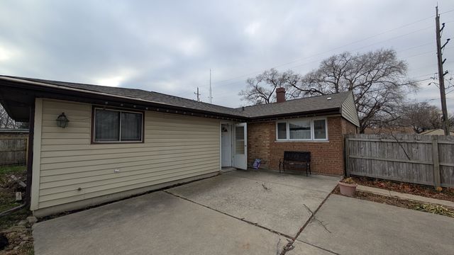 PXL_20241218_191818414