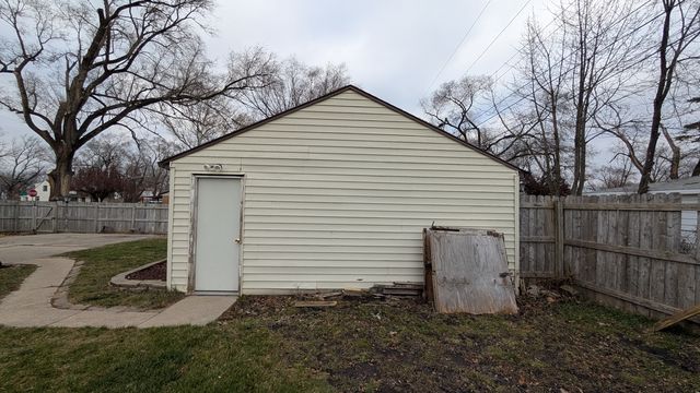 PXL_20241218_191835922