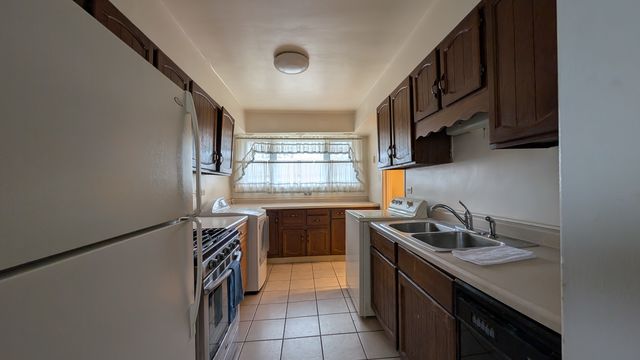 PXL_20241218_192112425