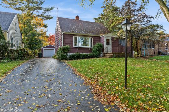 HD_1730394008149_01_1823EvergreenRd_300_FrontView_HiRes