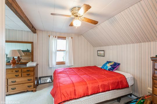 HD_1730395409054_07_1823EvergreenRd_154_3rdBedroom_HiRes