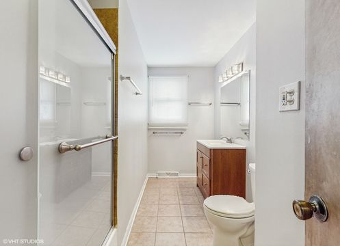 HD_1737136813755_20_3512WoodworthPl_2020_MRED_2000x1333