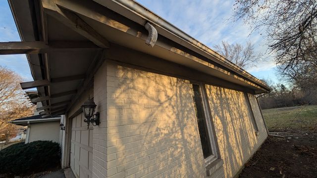 PXL_20241206_214231070