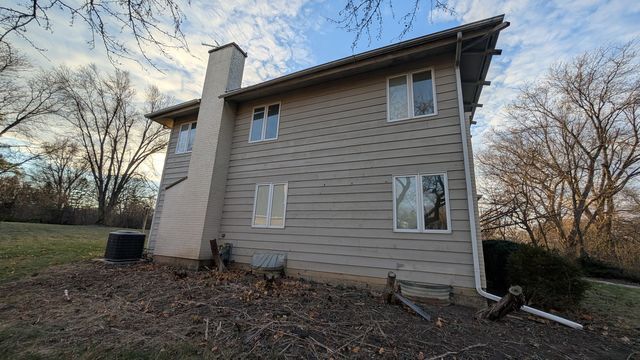 PXL_20241206_214315249