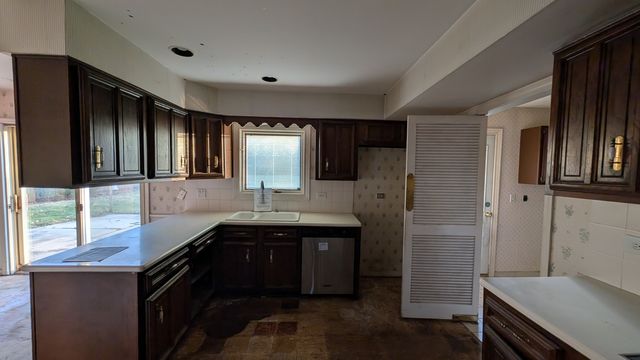 PXL_20241206_214433168