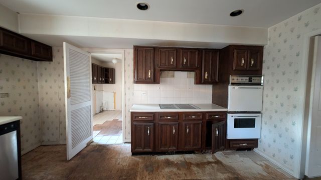 PXL_20241206_214439318