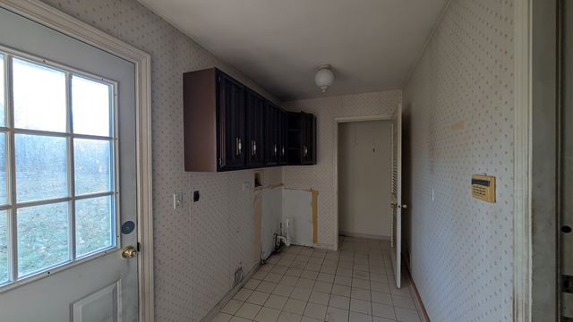 PXL_20241206_214443899