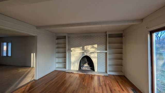 PXL_20241206_214514478