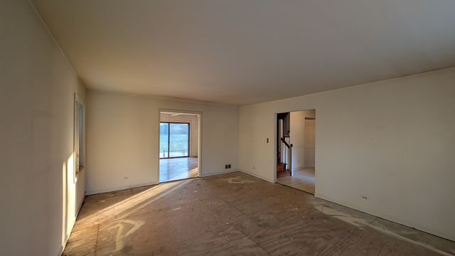 PXL_20241206_214529143