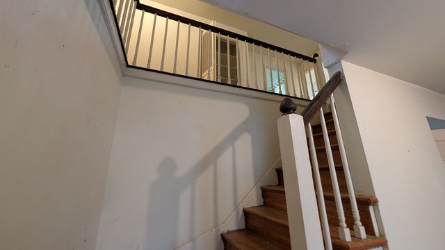 PXL_20241206_214535455