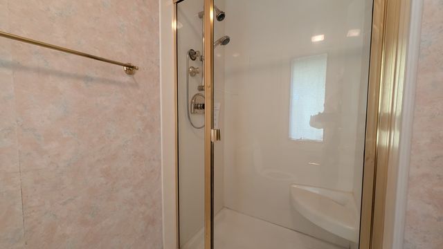 PXL_20241206_214715273